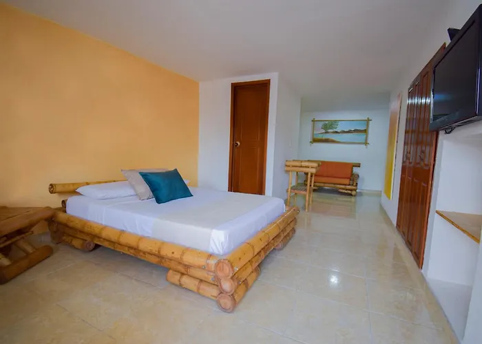 Hotel Toledo Plaza