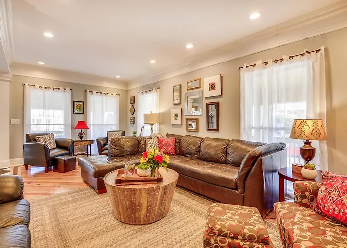 Spacious Home ~ 4 Blocks To Asbury Park Beach!