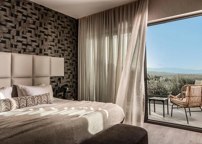 Elegance Luxury Executive Suites - Adults Only