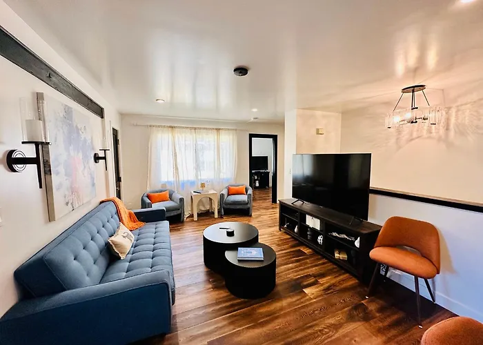 Bespoke Inn Flagstaff