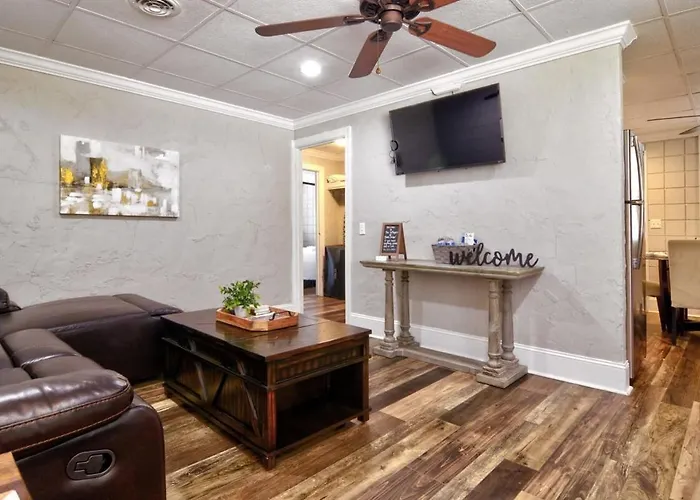 Comfortable Cottage On The Blue Mile - Close To Gsu!