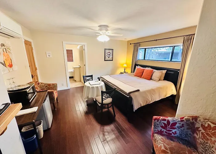 The Inn At Shasta Lake