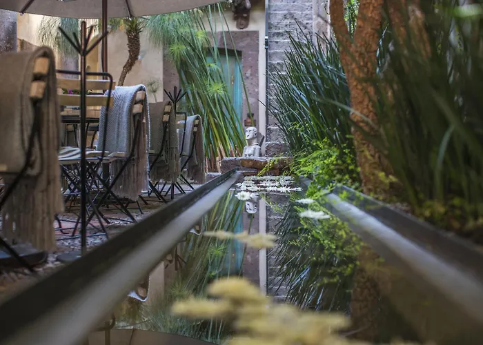 Casa No Name Small Luxury Hotel