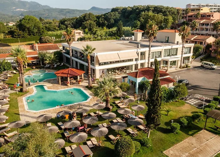 Robolla Beach Aparthotel