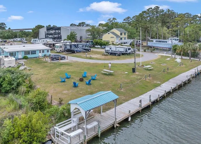 Waterfront Vacation Home Near Camp Lejeune