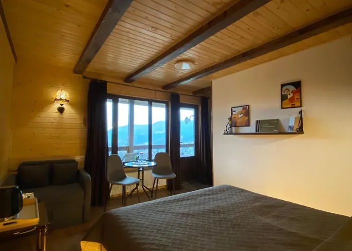 Agora Chalet