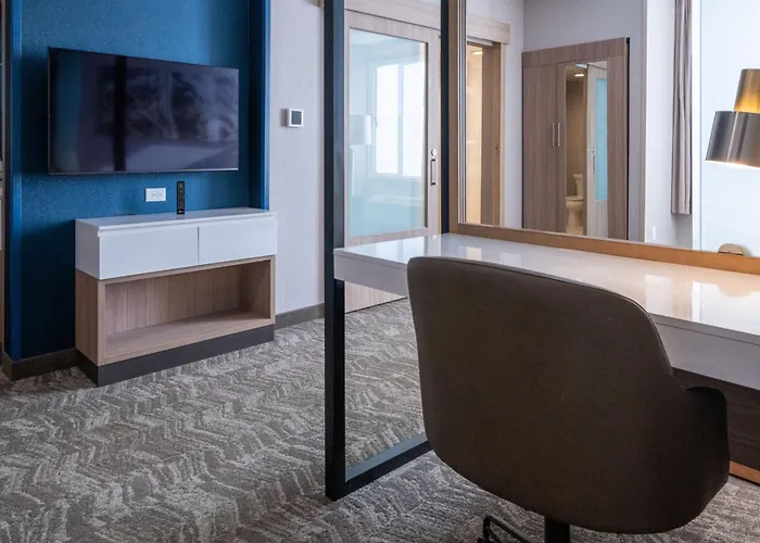 Springhill Suites By Marriott Woodbridge