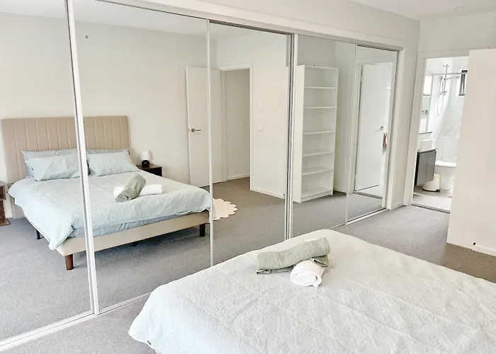 Inn Central Townhouse At Canberra
