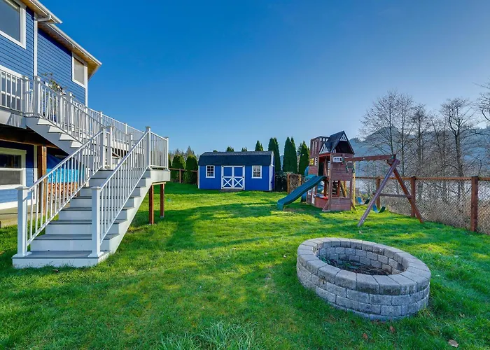 Quaint Mount Vernon Studio Rental W/ Big Lake View