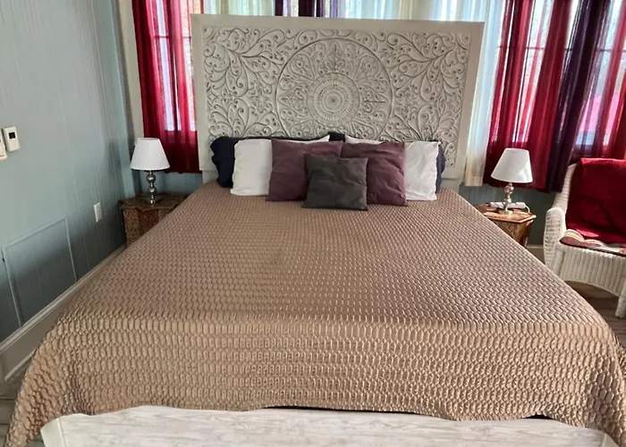 1912 Bed And Breakfast