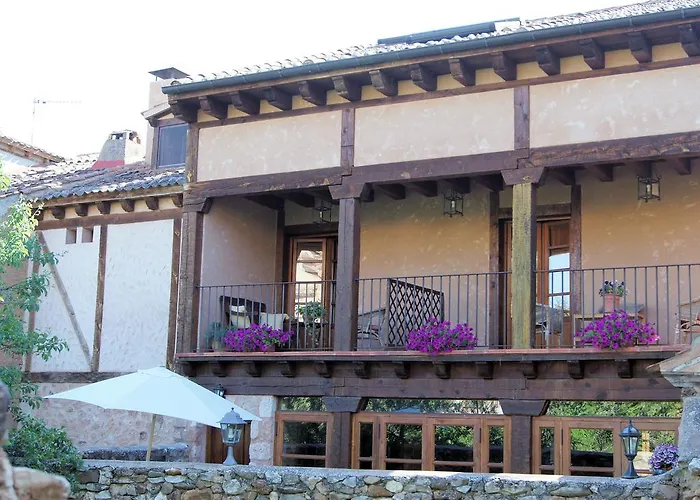 Hotel Rural El Adarve