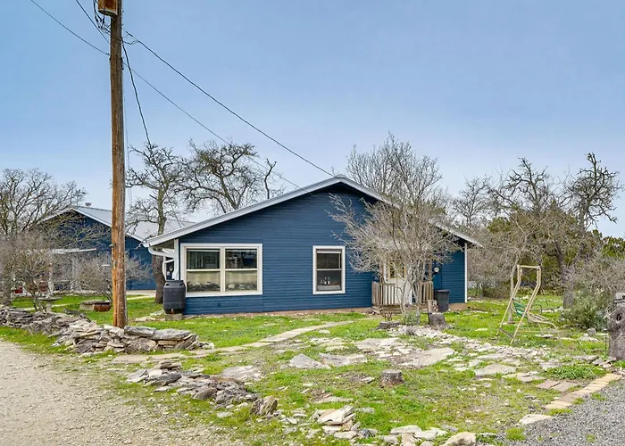 Cozy Kerrville Guest Cottage Near Guadalupe River!