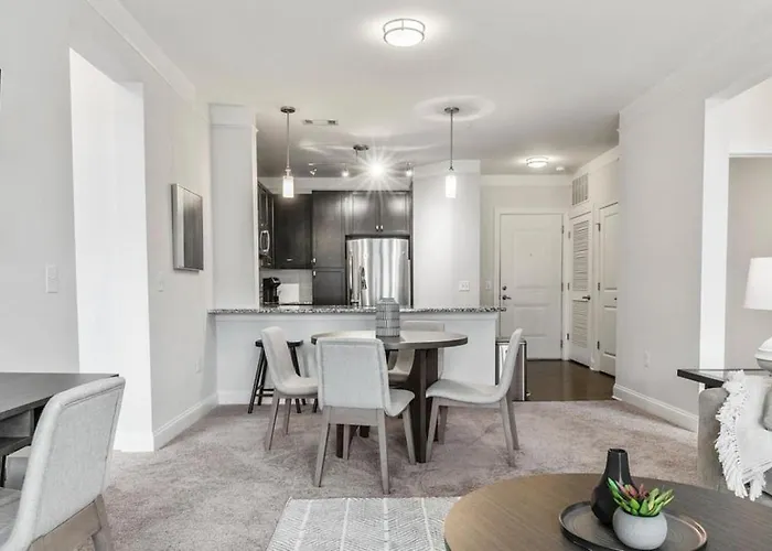 Landing Modern Apartment With Amazing Amenities