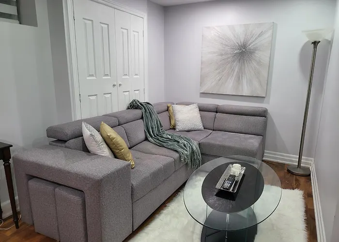 Luxurious Apt 2Brs-1Ba Spacious Modern, With Free Parking