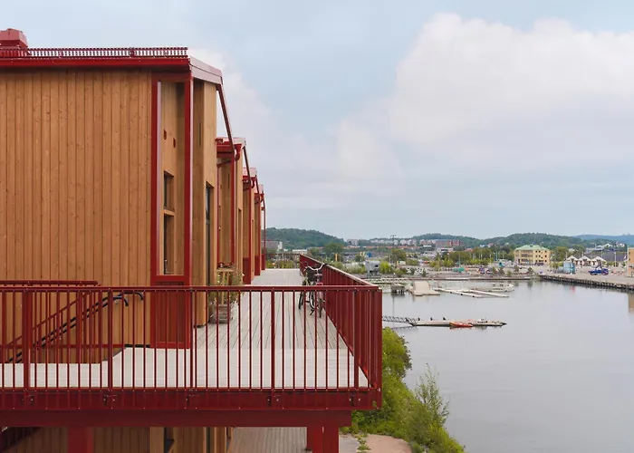 Waterfront Cabins Studio Apartments