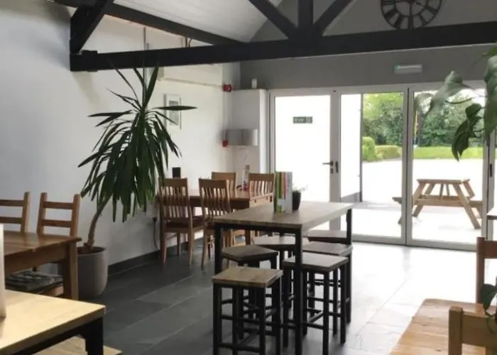 Hunters Lodge