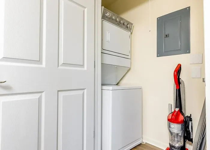 Landing Modern Apartment With Amazing Amenities