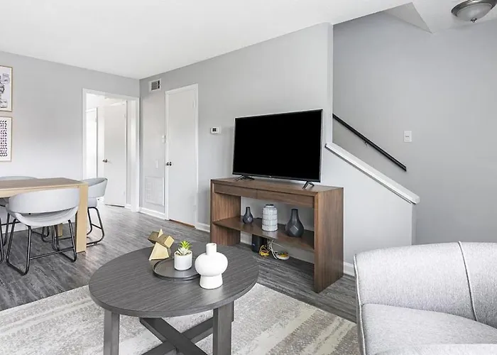Landing Modern Apartment With Amazing Amenities