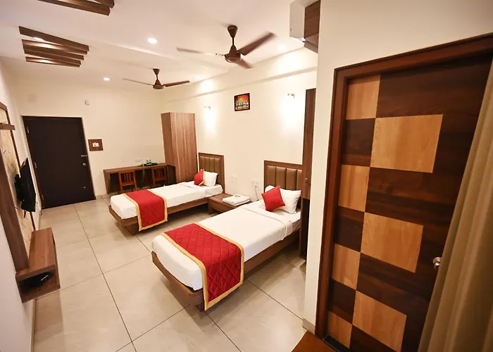 Hotel Rays Inn Boarding And Lodging