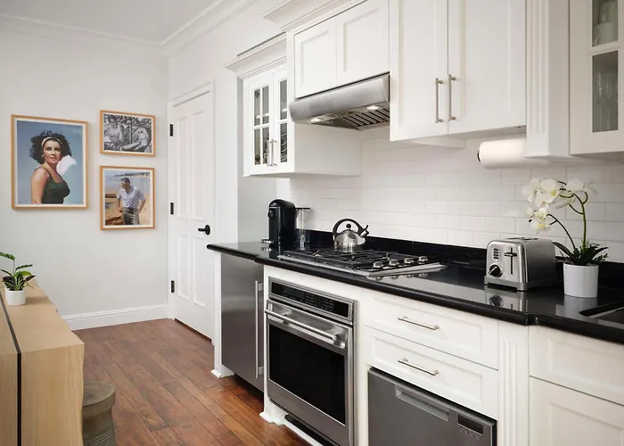 Beach Village At The Del, Lxr Hotels & Resorts