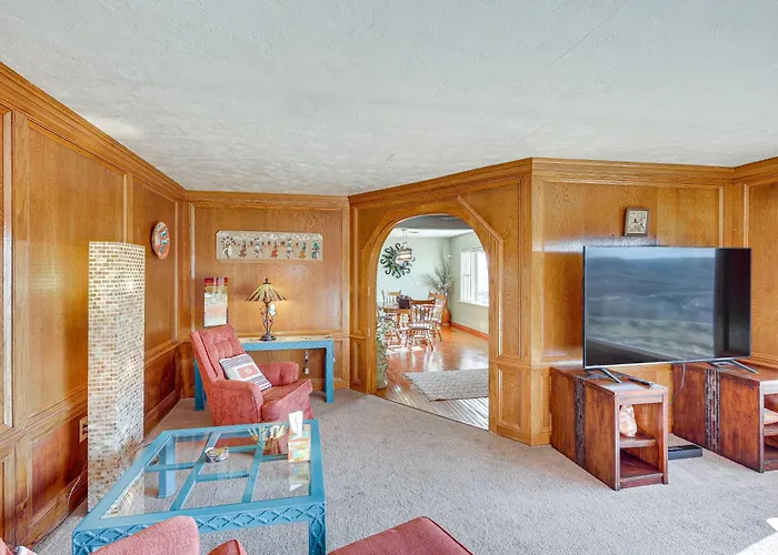 Charming Farmington Home ~ 16 Mi To Aztec Ruins!