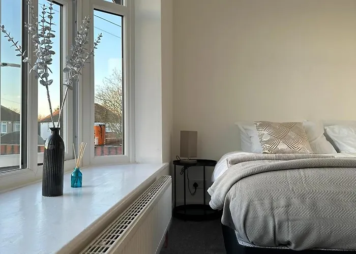 Alban Suites