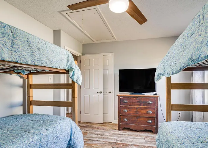 Pet-Friendly Beaufort Home W/ Private Yard