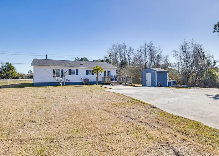 Pet-Friendly Beaufort Home W/ Private Yard
