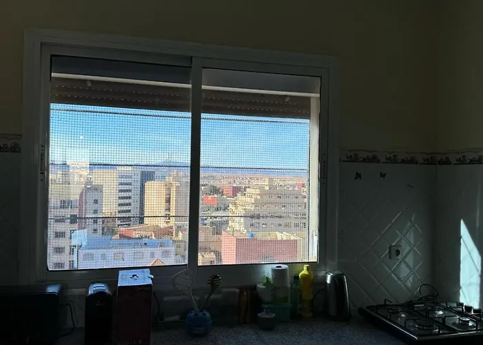 Appartement Terazza, Boulevard Mohammed Derfoufi, Oujda, pres de la station des grands taxis vers Berkane, Saidia, Nador