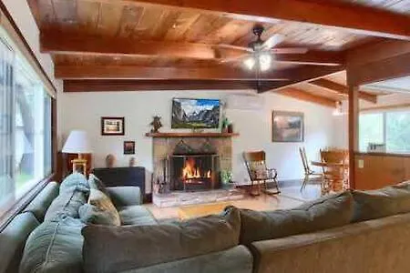 Red Door Cottage Fireplace Bbq 12 Mi To Yosemite