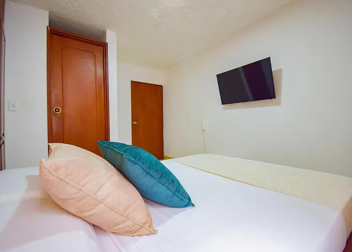 Hotel Toledo Plaza