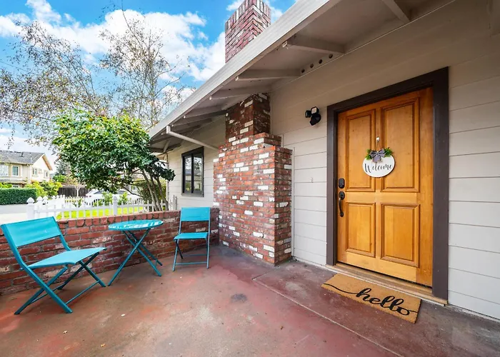 4Br Lux Los Gatos Home: Style & Comfy