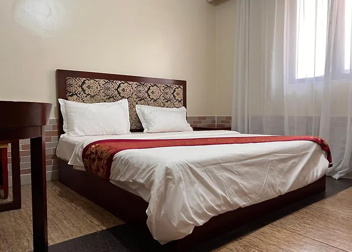 Royal Hotel