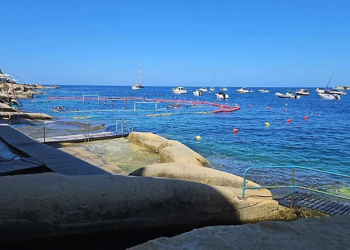 La Playa Hotel