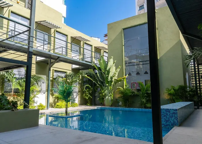 Oasis Tropical Hotel