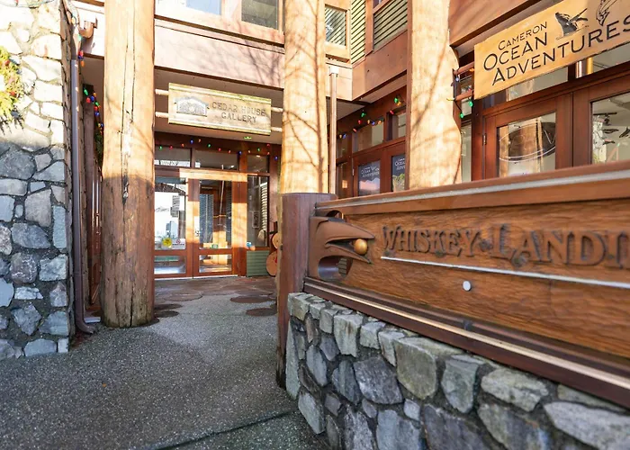 Waterfront Condo In Ucluelet