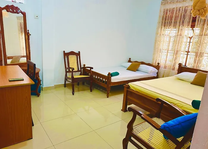 Golden Town Hotel