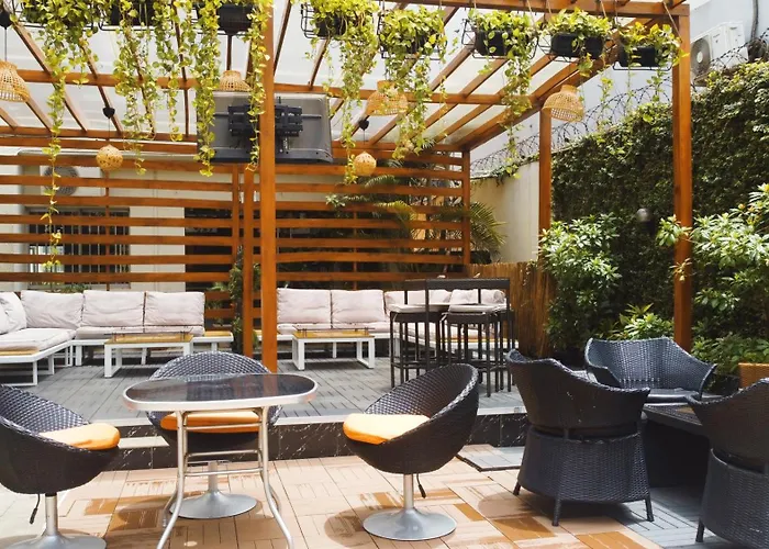Cata Apartment Hotel And Spa
