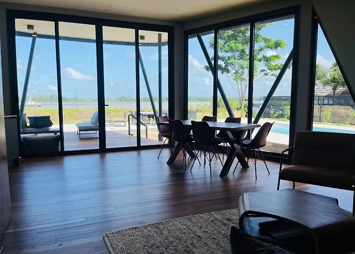 Houttuyn Wellness River Resort