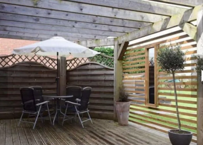 The Field View Retreat At Alveston Pastures Just 3 Miles From The Town