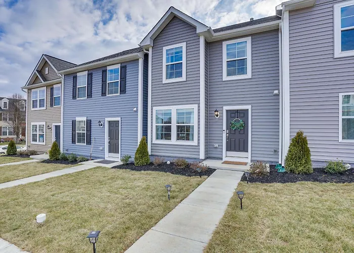 Great For Families! Townhome 9 Mi To Harpers Ferry