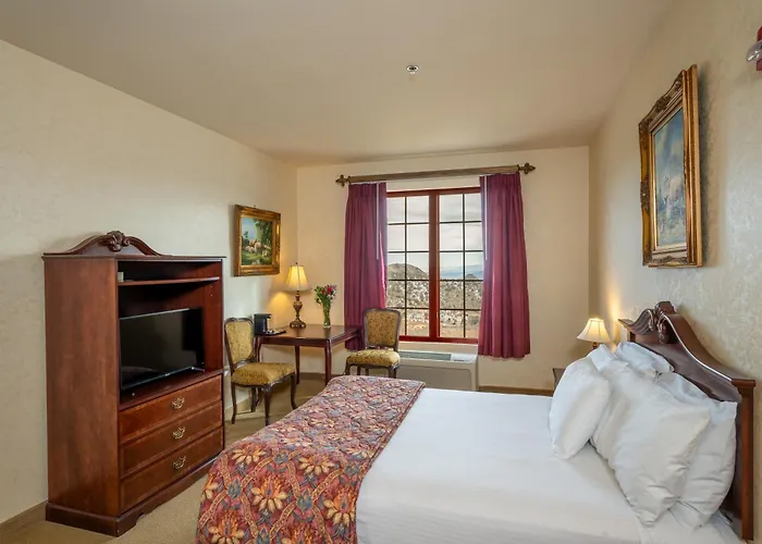 Silverland Inn