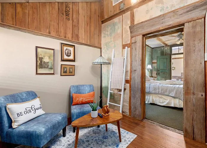 #5 The Dog Run Suite