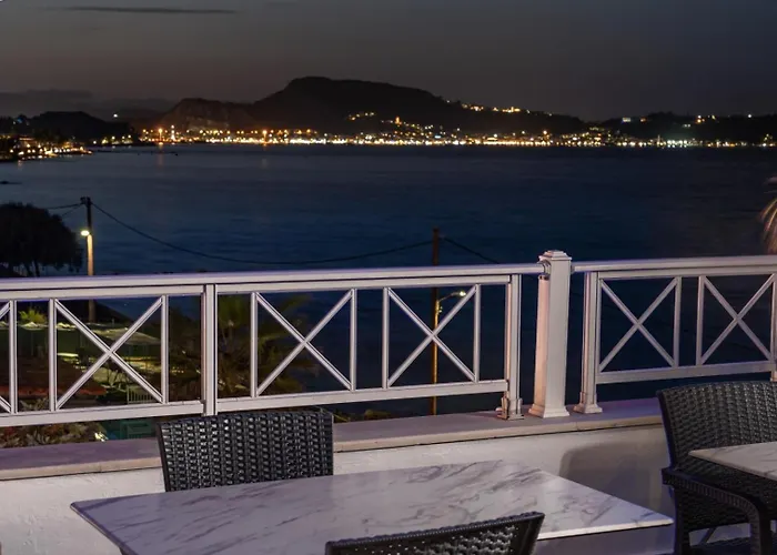 Nefeli Beach - Living By The Sea