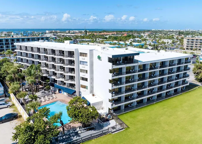 La Quinta By Wyndham Cocoa Beach Oceanfront