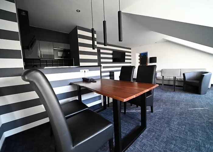 Sl'Otel Im Parforcehaus