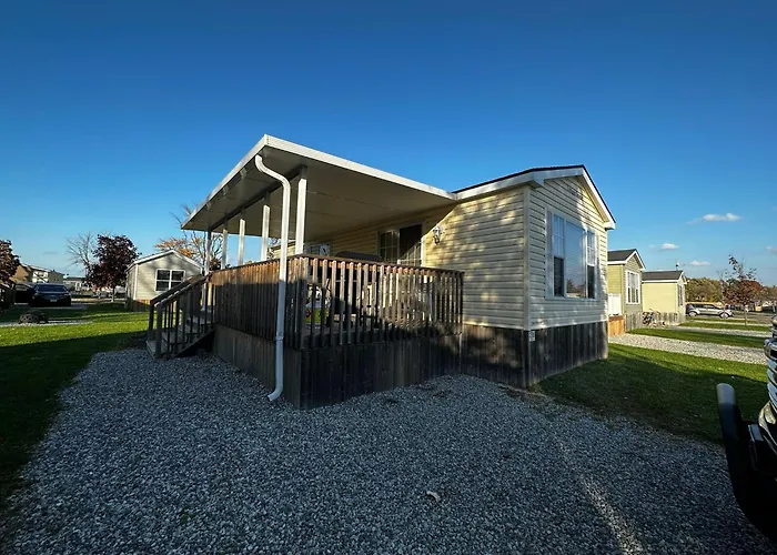 Falcon Cottages