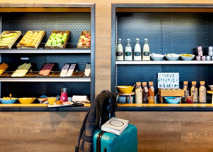 Moxy Edinburgh Airport