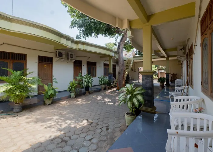 Reddoorz Syariah At Jalan Sunan Giri Tuban