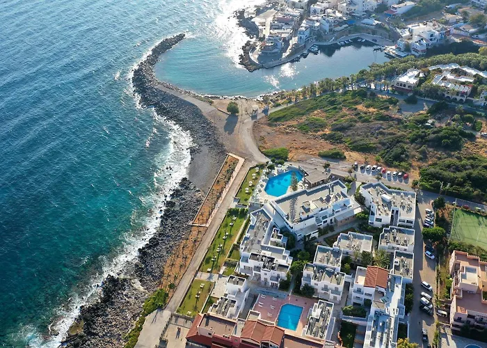 Maritimo Beach Hotel